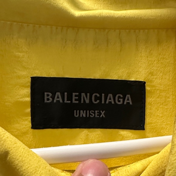Balenciaga Vibrant Yellow Sporty B Windbreaker 100% Authentic Size 2(M) - Picture 1 of 10